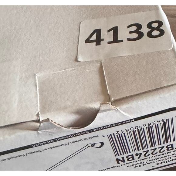 Moen Brantford Brushed Nickel 24-Inch Single Bathroom Towel Bar - Picture 10 of 10